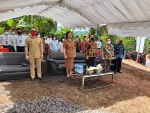 Gereja terima bantuan PLN