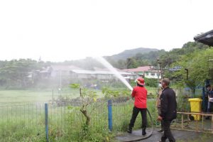 bersih bersih danau ok