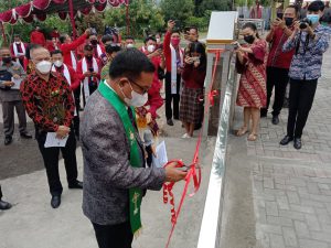 peresmian gedung skolah